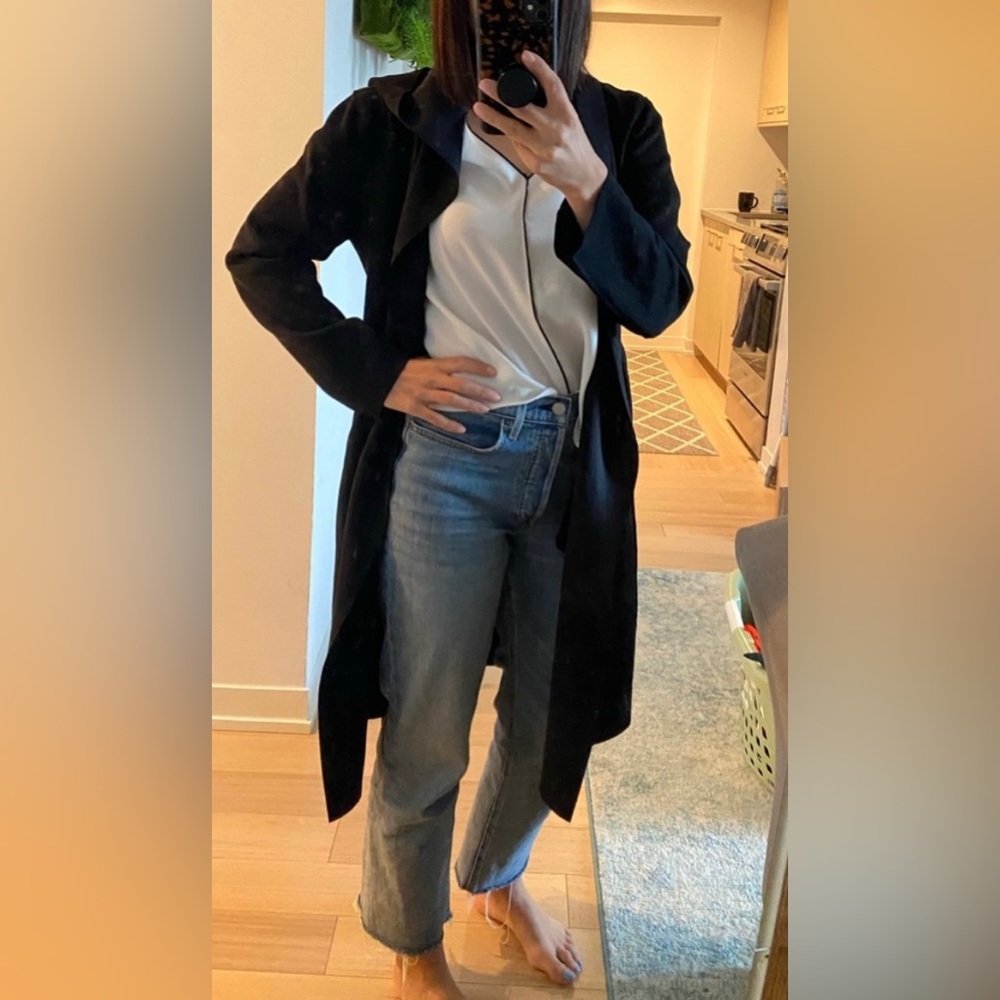 Zara black suede coat with hood and tie. Like new
Size: Small